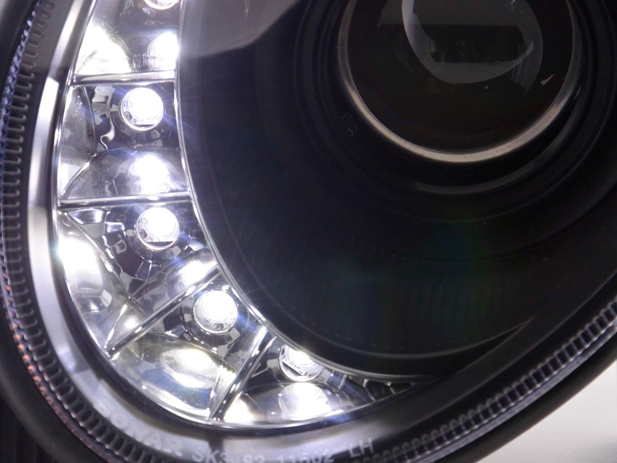 Scheinwerfer Set Daylight LED TFL-Optik Mercedes E-Klasse Typ W211 06-08 schwarz Scheinwerfer Set Daylight LED TFL-Optik Mercedes E-Klasse Typ W211 06-08 schwarz